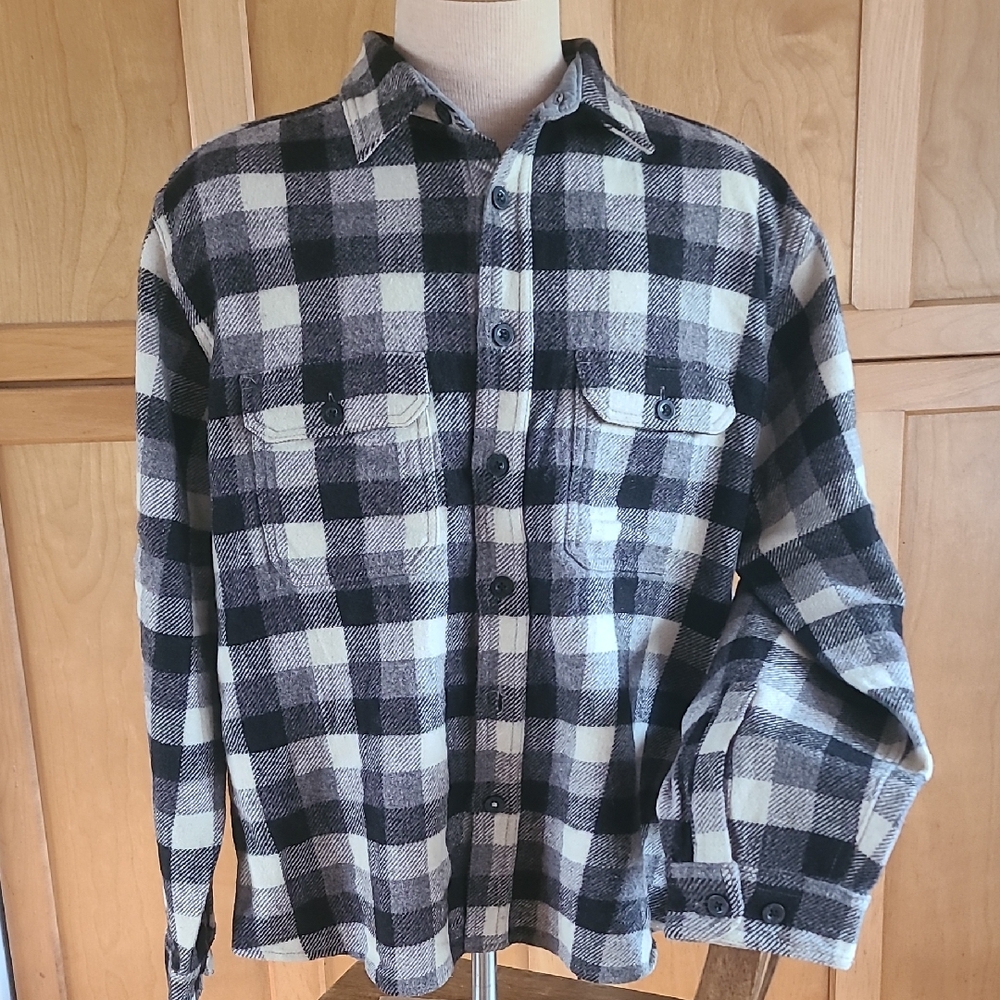 Woolrich Men's heavy weight wool flannel